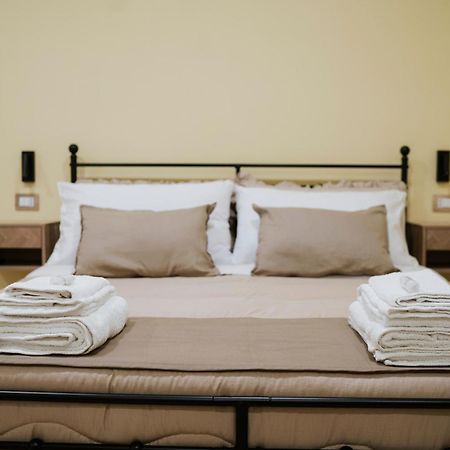 Casa De Curtis Apartment Napoli Bagian luar foto