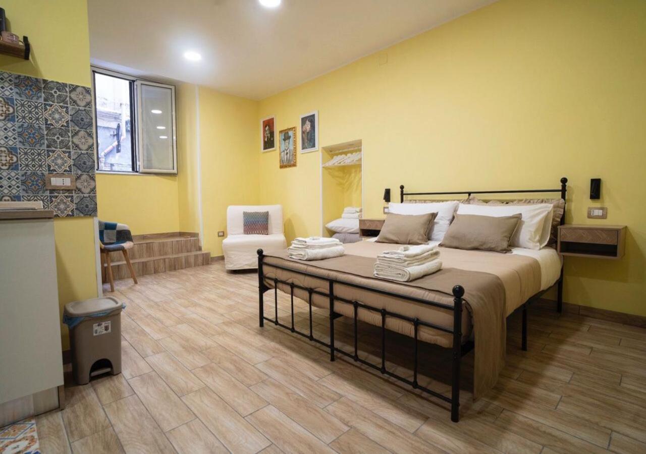 Casa De Curtis Apartment Napoli Bagian luar foto
