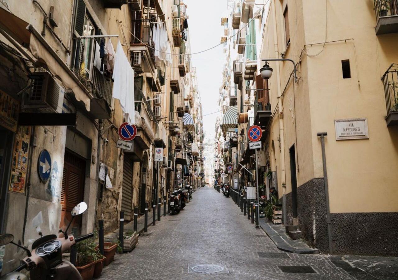 Casa De Curtis Apartment Napoli Bagian luar foto