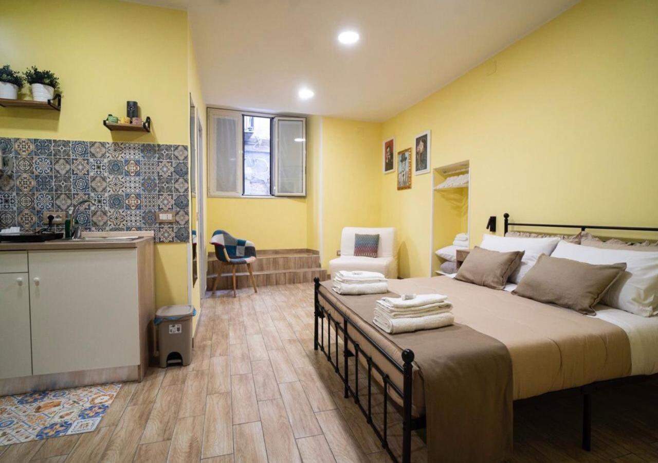 Casa De Curtis Apartment Napoli Bagian luar foto