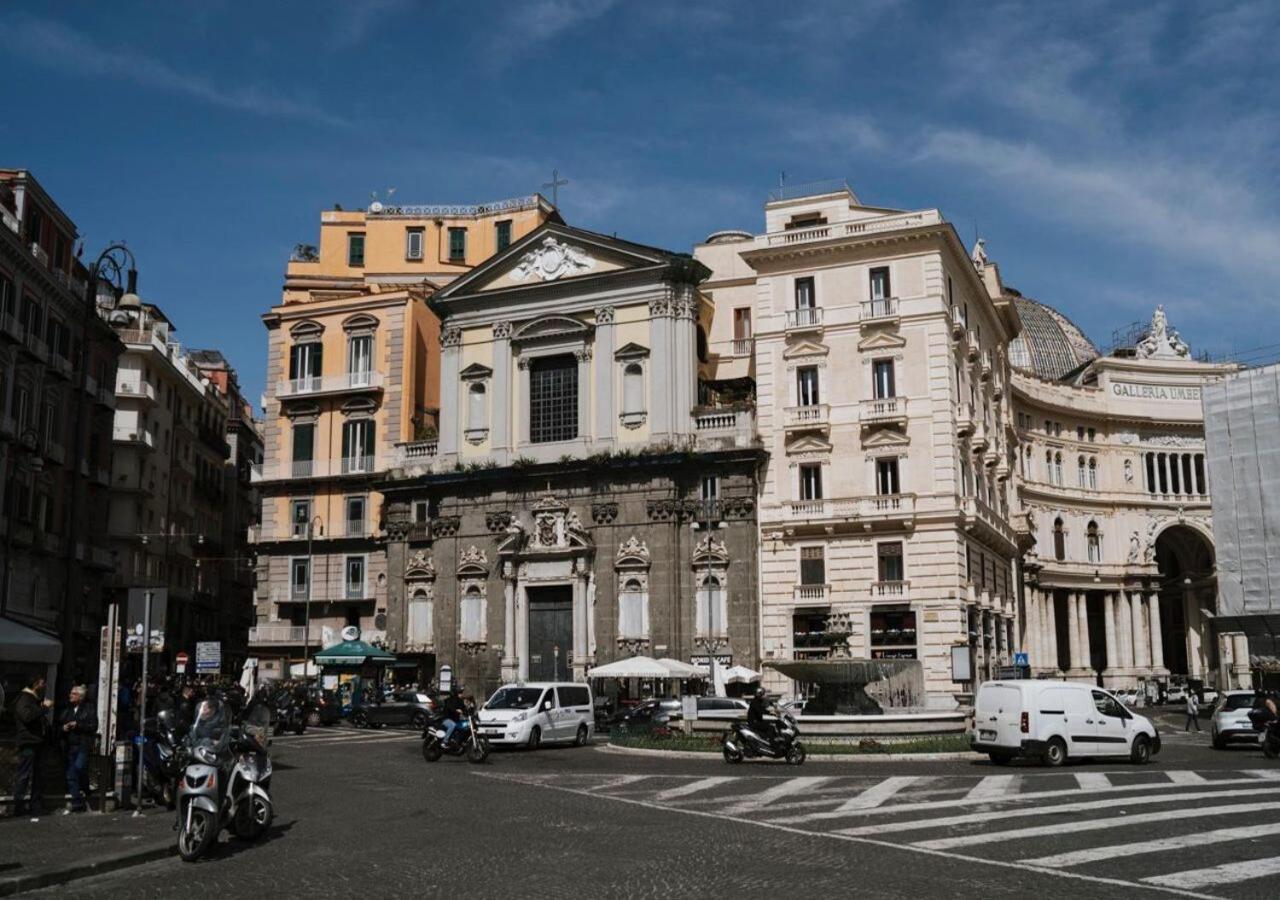 Casa De Curtis Apartment Napoli Bagian luar foto